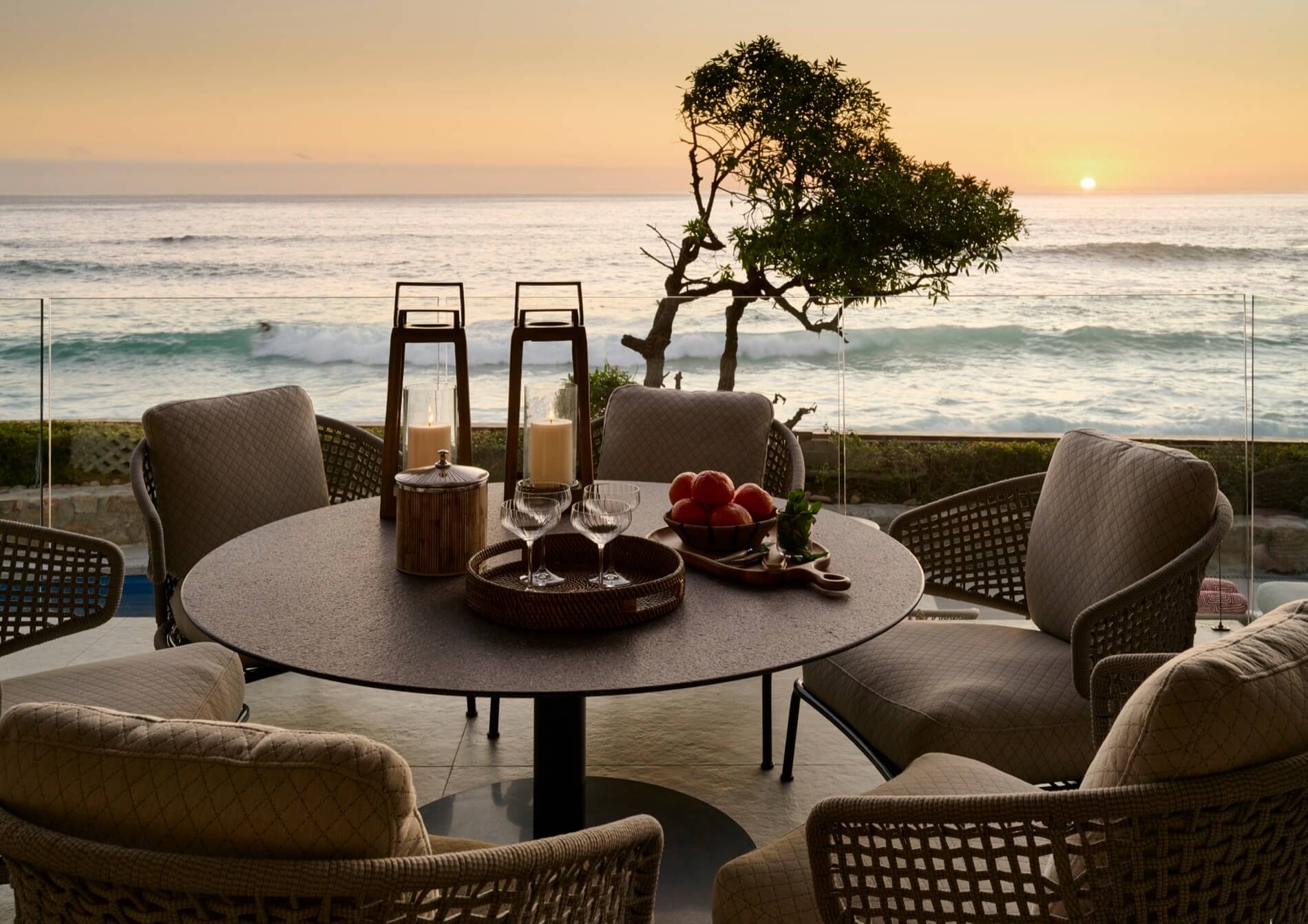 Cape Town Luxury Escapes Patio Dining With Surfers