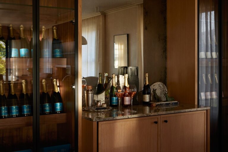 20250905 Colmant S25 Downstairs Dining Room Two 087 Rt