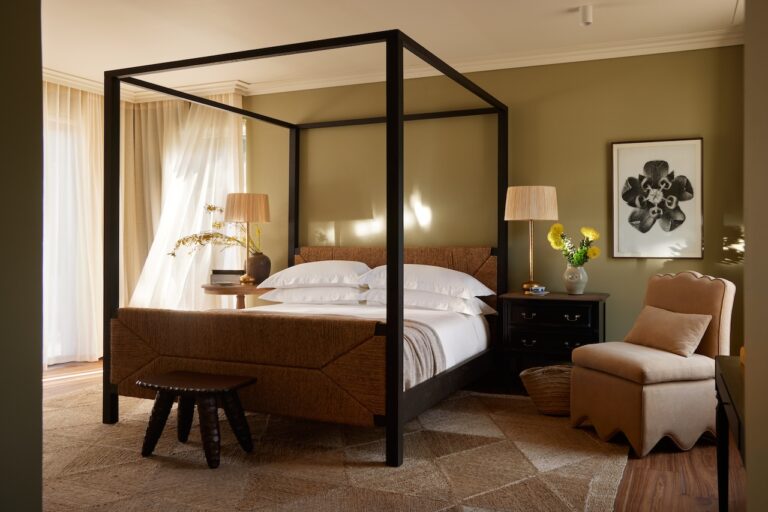 20250905 Colmant S4 Downstairs Bedroom 016 Rt