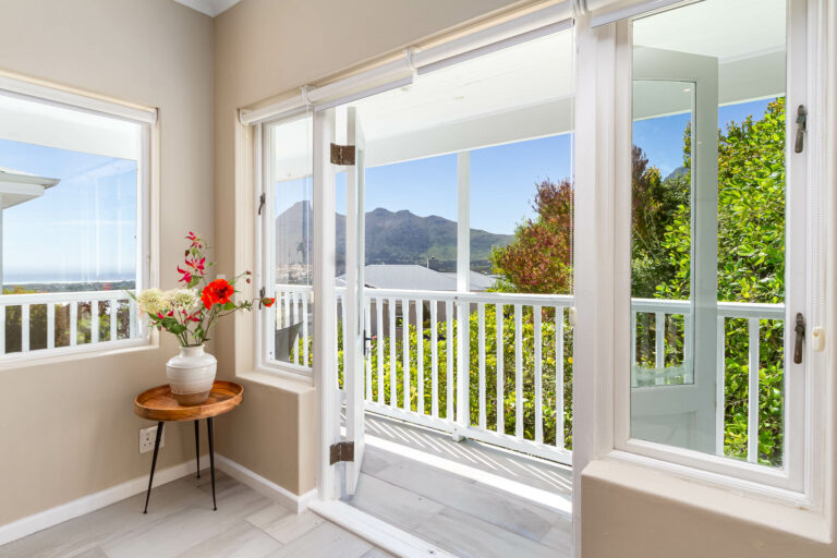 21 Sapphire Way L 104