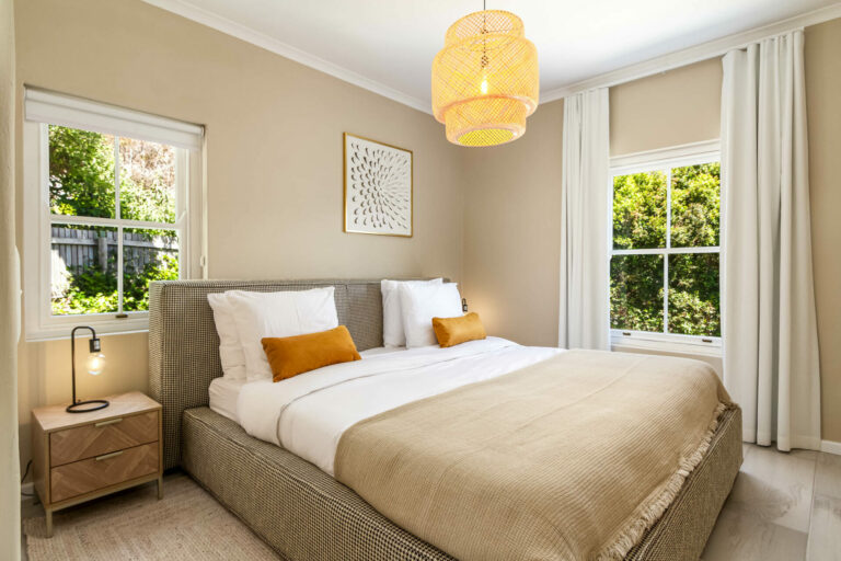 21 Sapphire Way L 106