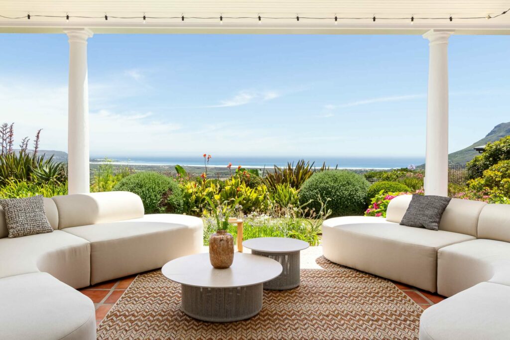 21 Sapphire Way L 77